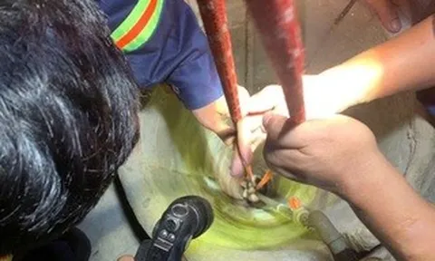 Xuyên đêm cứu thiếu nữ rơi xuống giếng sâu ở Gia Lai