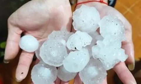 Nguyên nhân mưa đá trút xuống Hà Nội và loạt tỉnh thành miền Bắc