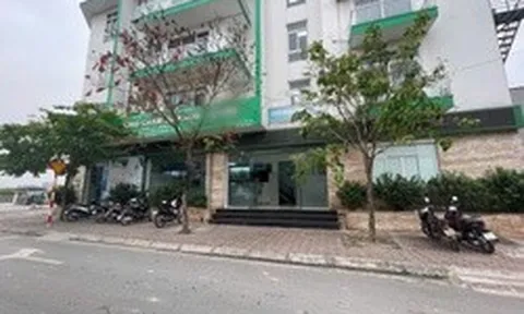 Khởi tố, cấm đi khỏi nơi cư trú 5 bác sĩ, nhân viên phòng khám đa khoa ở Bắc Ninh