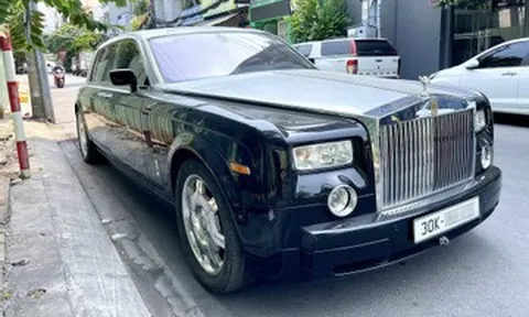 Đại gia Việt bán xe sedan siêu sang Rolls-Royce Phantom 2007 giá rẻ bất ngờ