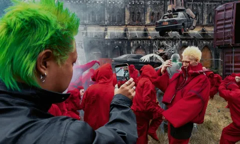 MCK ra mắt sản phẩm âm nhạc 360 độ quay bằng iPhone