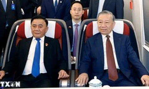 Tổng Bí thư, Chủ tịch nước Tô Lâm rời Bắc Kinh tới thăm Nam Ninh bằng tàu cao tốc