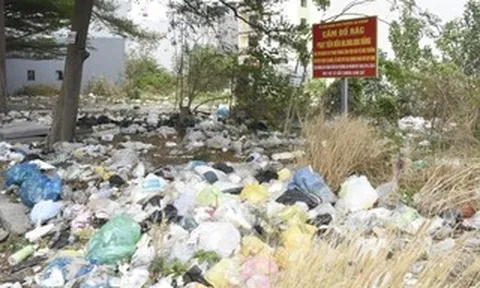 Hình ảnh rác thải “tái xuất” ở TPHCM, cứ dọn xong lại đầy