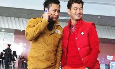 Cục trưởng Xuân Bắc hài hước bên NSND Tự Long, Viện trưởng Khánh Thi báo tin vui