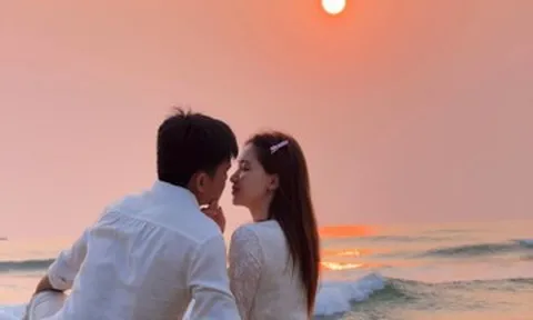 Hòa Minzy khoe hạnh phúc ngọt lịm bên Đại úy Thăng Văn Cương