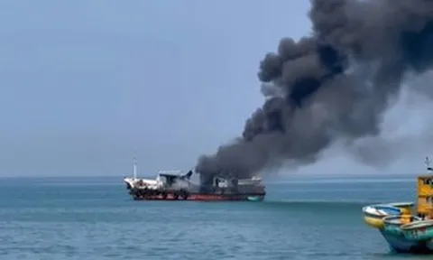 Tìm thấy thi thể thợ hàn mất tích trong vụ nổ tàu dầu trên biển Liên Hương