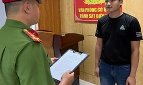 Thi hành bắt tạm giam chủ xe ô tô Ford Lương Thành Lập