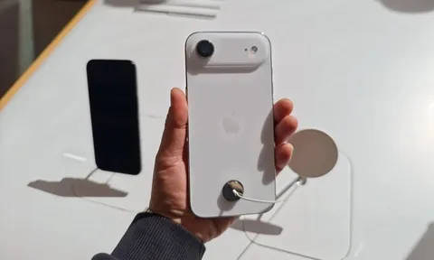 Lỗi lạ trên iPhone 17