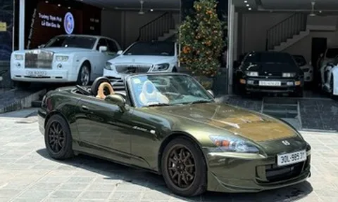 Honda S2000 đời 2004 độc nhất thị trường Việt, giá bán đắt ngang xe sang mới