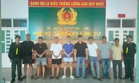 Bắt giữ 12 người, khám xét khẩn cấp 5 địa điểm trong chuyên án quy mô lớn