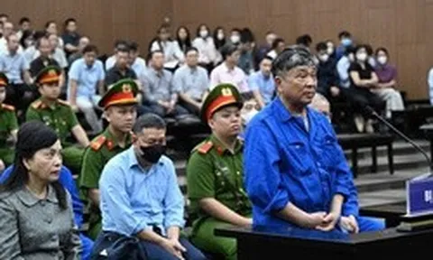 Cấp dưới của cựu Bộ trưởng Nguyễn Thị Kim Tiến khai nhận hối lộ để "bôi trơn" rất nhiều việc