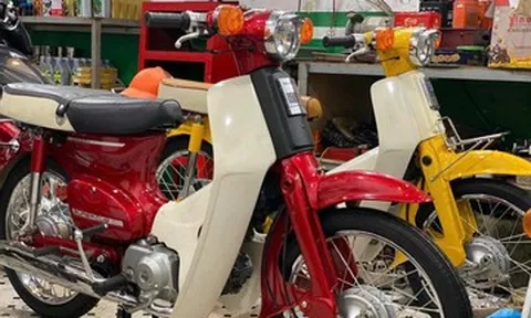Honda Cub cũ nát được “cải lão hoàn đồng” thành xe đẹp như mới