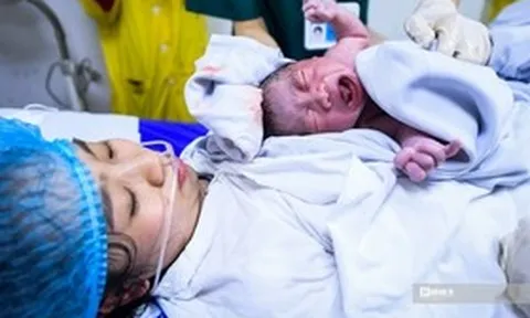 Từ 1/1/2027, phụ nữ sinh đủ 2 con trước 35 tuổi được hỗ trợ tối thiểu 2 triệu đồng