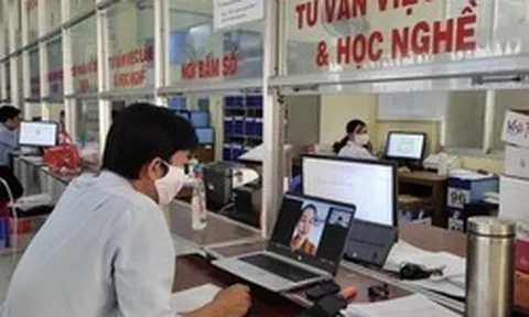 Gần 275.000 người nhận BHXH một lần