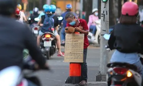TPHCM: Vận động người dân không cho tiền người xin ăn