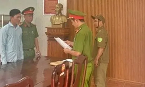Bắt nhân viên giao hàng Trần Bá Ty Phô