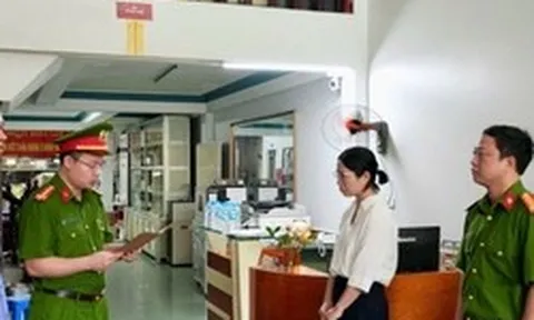 Lệnh khám xét khẩn cấp nơi ở, nơi làm việc của hai Giám đốc Nguyễn Thị Thanh Huyền và Khuất Tiến Minh