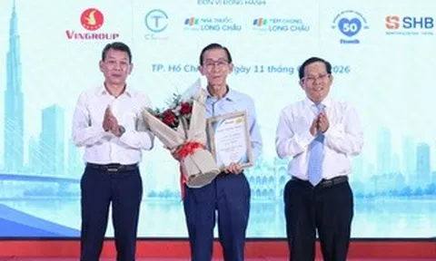 Báo Người Lao Động trao giải 3 cuộc thi viết: Cuộc "đối thoại" bất ngờ, đầy cảm xúc