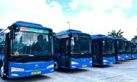 Thêm 2 tuyến xe buýt tại TPHCM chuyển sang điện