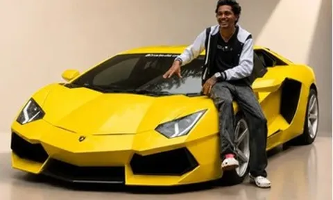 Chiếc Lamborghini Aventador tự chế từ xe cũ mua ở bãi phế liệu