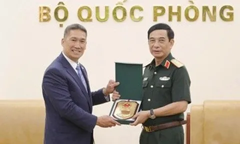 Đại tướng Phan Văn Giang tiếp Quyền Bộ trưởng Bộ Hải quân Mỹ Hùng Cao