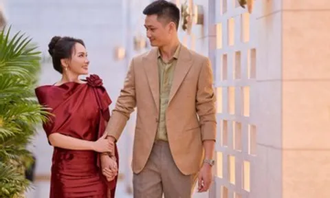 Diễn viên Kim Lý lãng mạn bên vợ Hà Hồ, Bảo Thanh tự hào về chồng