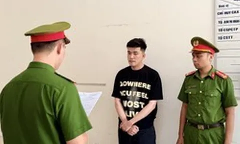Thi hành lệnh bắt tạm giam nhân viên tiếp thị Nguyễn Minh Tâm SN 1994