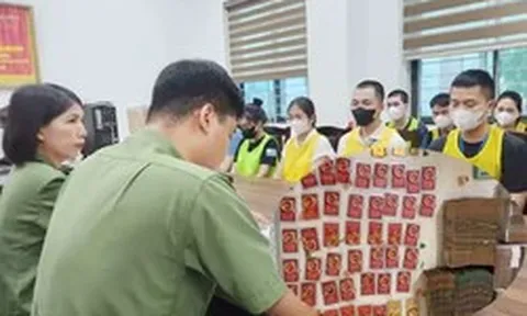 Công an Hà Nội triệt phá đường dây mua bán 5.000 tài khoản ngân hàng