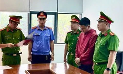 Thi hành lệnh bắt tạm giam cựu cán bộ ngân hàng Lê Văn Thành SN 1994