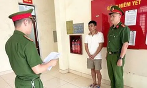 Thi hành lệnh bắt tạm giam Hoàng Đạo Tú SN 1983