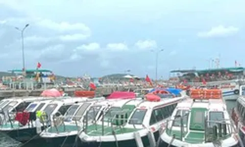 Nhiều ca nô, tàu du lịch Phú Quốc tạm dừng hoạt động