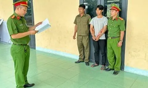 Thi hành lệnh bắt tạm giam Lỷ Thành Đạt SN 2004