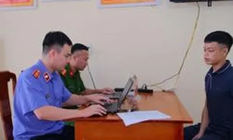 Bắt khẩn cấp Tòng Thanh Hoàng 33 tuổi