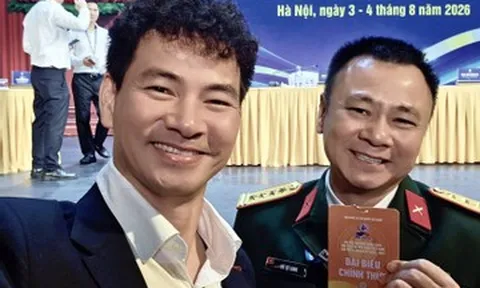 Cục trưởng Xuân Bắc vui gặp Đại tá Tự Long, diva Mỹ Linh hì hục tập gym