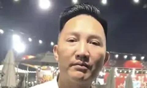Huấn Hoa Hồng là ai?