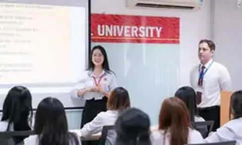 Các trường đại học phía Nam tiếp tục công bố điểm chuẩn, nhiều ngành vượt 25 điểm