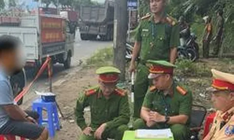Công an kiểm tra 162 shipper, nhân viên, người chơi game...