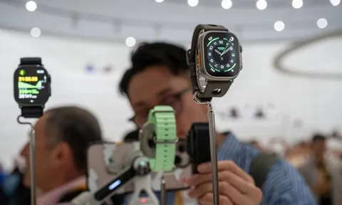 Apple Watch gốm sắp trở lại