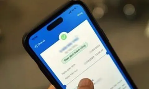 Công an xác minh giao dịch chuyển khoản 400 triệu đồng của một người dân