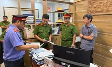 Thi hành lệnh khám xét, bắt tạm giam Giám đốc BQL Dự án Hà Xuân Hậu