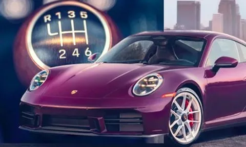 Porsche bất ngờ hồi sinh hộp số sàn trên siêu xe 911 Carrera S