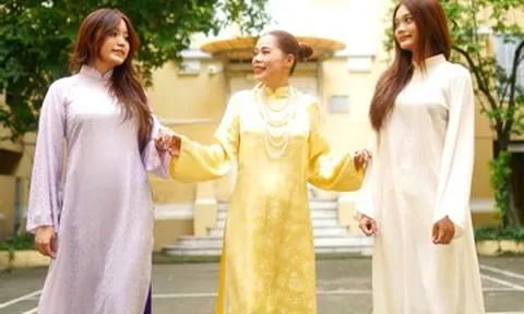 Nỗi lòng của ca sĩ Mỹ Lệ khi 2 con gái 'nói 6 thứ tiếng, đỗ 5 trường đại học'