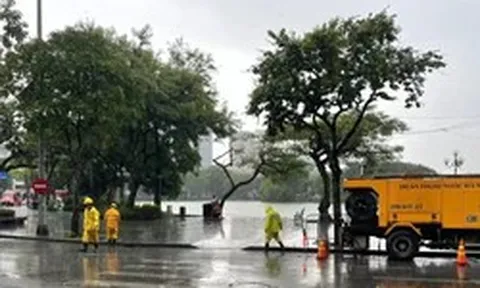 Hà Nội nhiều nơi mưa rất to, chưa ghi nhận ngập úng