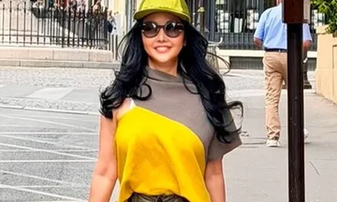 Tăng Thanh Hà đẹp quý phái, diva Hồng Nhung tuổi 56 trẻ trung sành điệu