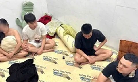 Công an kiểm tra nhà Nguyễn Chí Thịnh SN 1991 lúc rạng sáng: Bắt 3 đàn ông và 1 phụ nữ