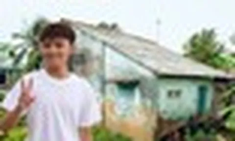 Cuộc sống của nam ca sĩ Việt đình đám, SN 2003 từng sống trong căn nhà cấp 4 lụp xụp ở Tiền Giang