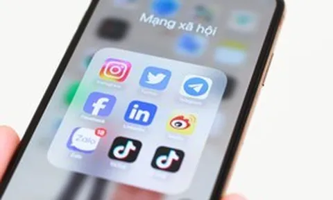 Chủ tài khoản mạng xã hội từ 1 triệu người theo dõi có thể sẽ phải khai báo