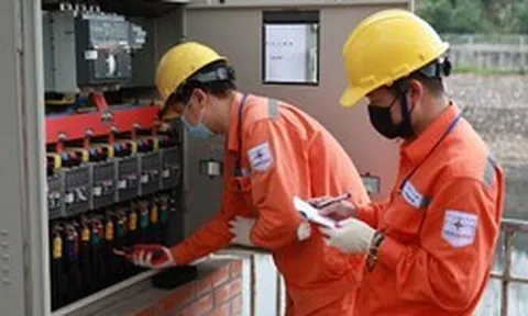 Người  dân đang sử dụng điện chú ý thông báo mới nhất từ EVN