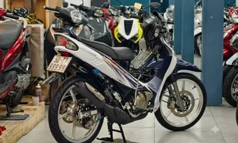 "Siêu cá mập" Yamaha 125ZR Movistar biển ngũ quý 9 được chào bán gần 1 tỷ đồng