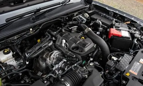 Vì sao động cơ diesel chạy không tải lâu có thể hại hơn cả khi lái xe có tải?